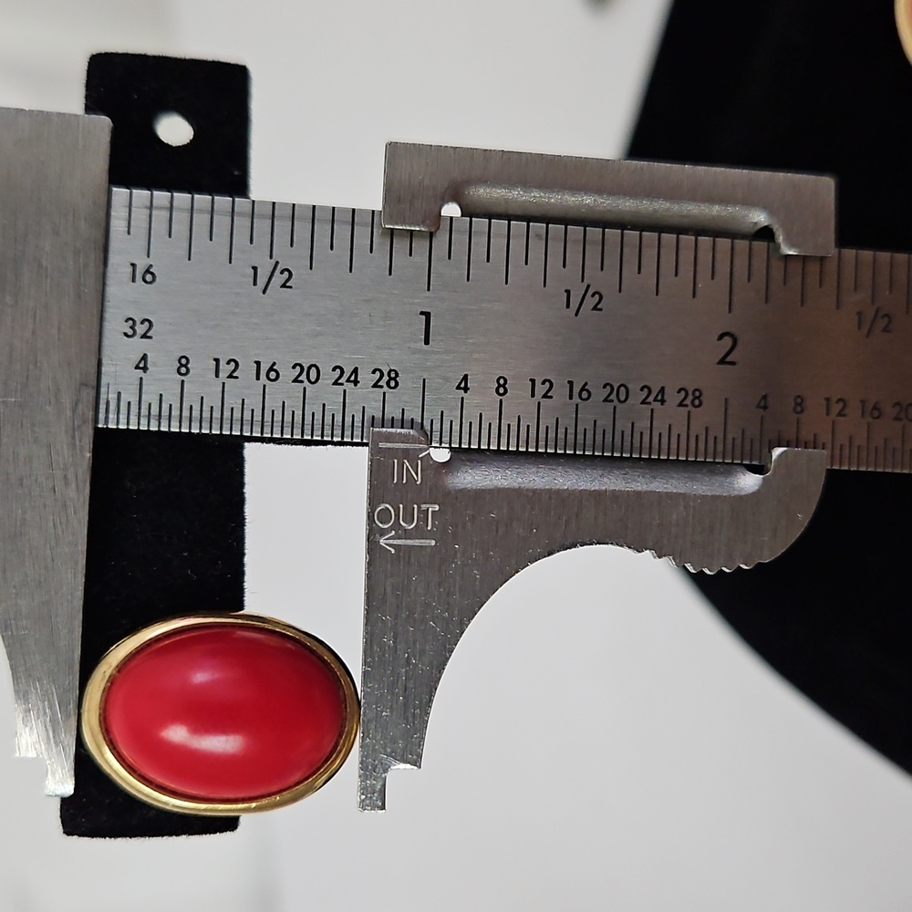 Vintage Trifari Red Oval Earrings - Picture 5 of 5